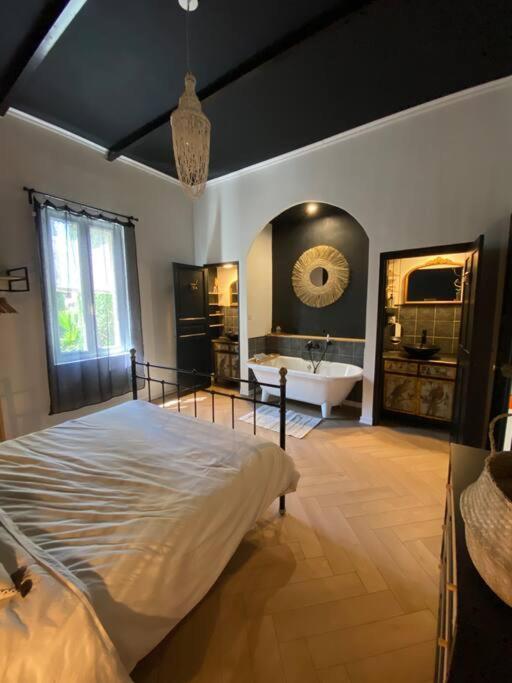 Merveilleuse Maison De Village Maillane 外观 照片