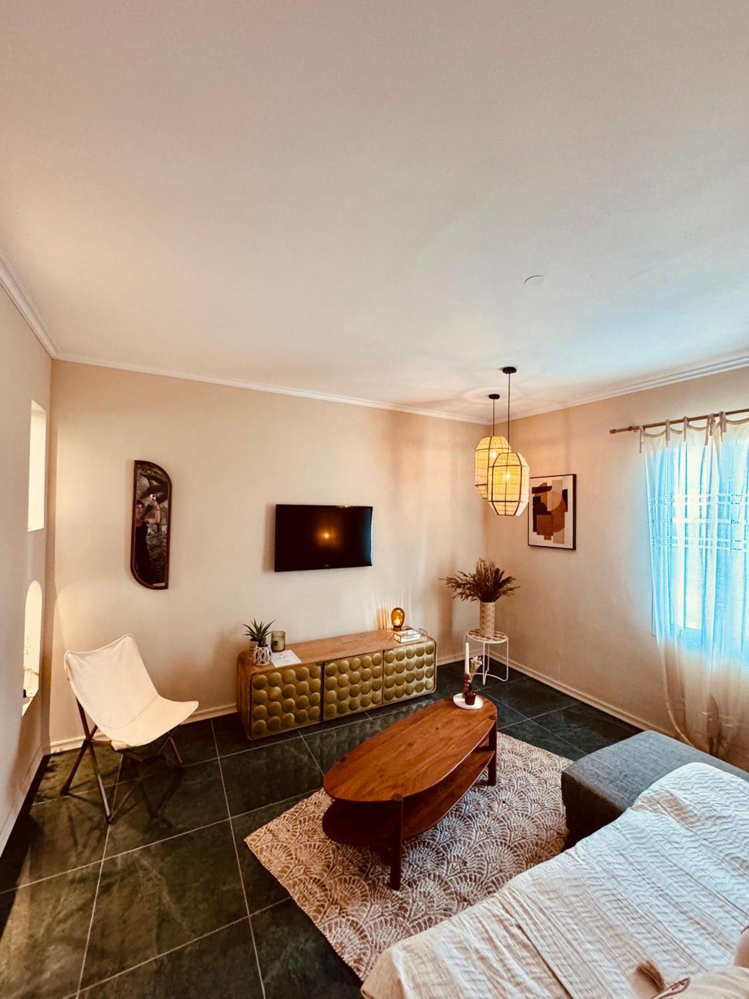 Merveilleuse Maison De Village Maillane 外观 照片